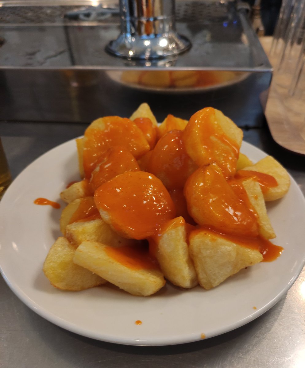 Ana_Mor76's tweet photo. Las mejores bravas. Seguimos la tradición familiar #docamar https://t.co/5tQ8GVK6y3