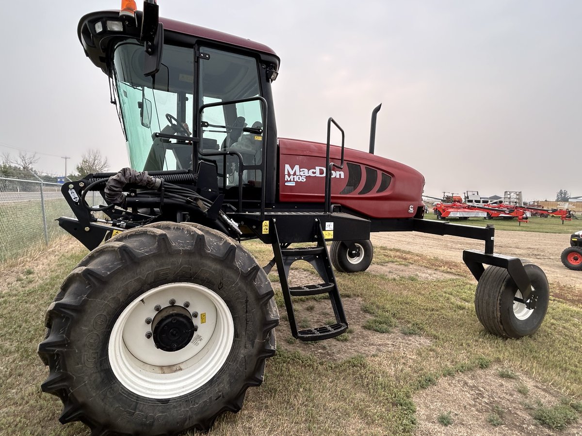 ShaunSmitty37's tweet image. This #tradeintuesday is a 2015 MacDon M105 that we took in trade! This unit comes from one home and looks great. Come take a look or give us a call/text at 403-362-8222 to learn more.
#MacDon
