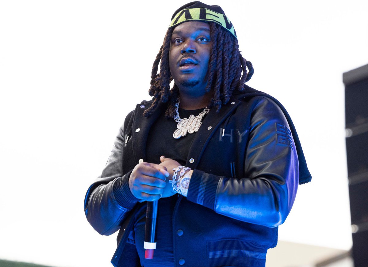 illslimeeyouout's tweet photo. She really not shit if she listens to these niggas https://t.co/7hjKyZI2Eq