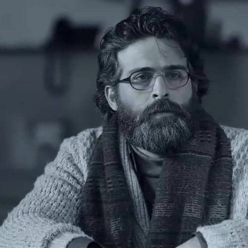 نريدكِ
يا كل عزلتِنا في دوائرَ سبعٍ من الأرضِ
لسنا بحاجة مقهى بباريس
حتى نخمّن
أنّ "الجحيم هو الآخرونْ"