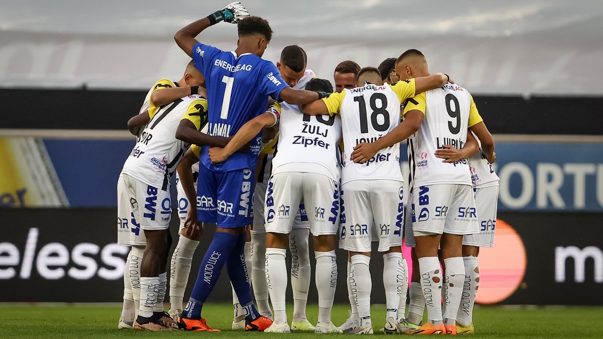 LASK_Official's tweet photo. Unsere Athletiker spielen morgen ein Testspiel gegen den SK Dynamo Budweis ⚽️
ℹ️ Aufgrund der aktuellen Mietverhältnisse sind keine Zuschauer im voestalpine Stadion erlaubt.
🗞️ Mehr dazu: https://t.co/1mg6xvXCjV
📺Livestream: https://t.co/Duay53il0o #Testspiel #ASKBUD https://t.co/dmx2P3mqn5