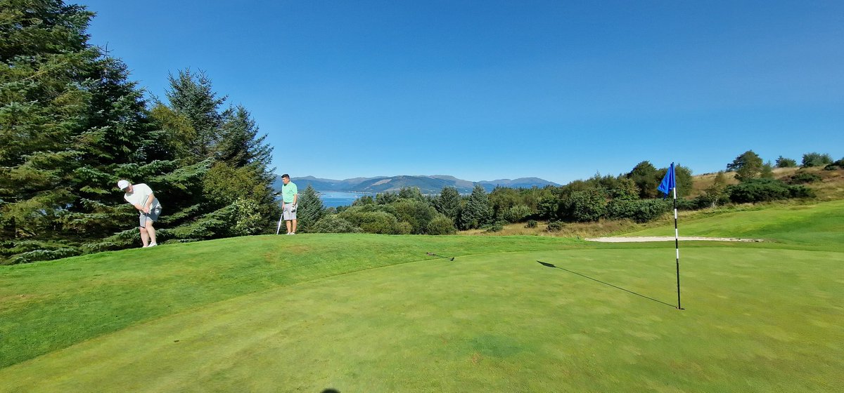 foleygrant's tweet photo. Another lovely Autumn day @GourockGolfClub playing in the sunshine really does take the work stress away. #bestsofar #84 @watters_derek @PGAScotland #golflife https://t.co/YzzUW3tuZ6