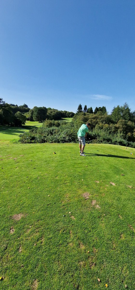 foleygrant's tweet photo. Another lovely Autumn day @GourockGolfClub playing in the sunshine really does take the work stress away. #bestsofar #84 @watters_derek @PGAScotland #golflife https://t.co/YzzUW3tuZ6