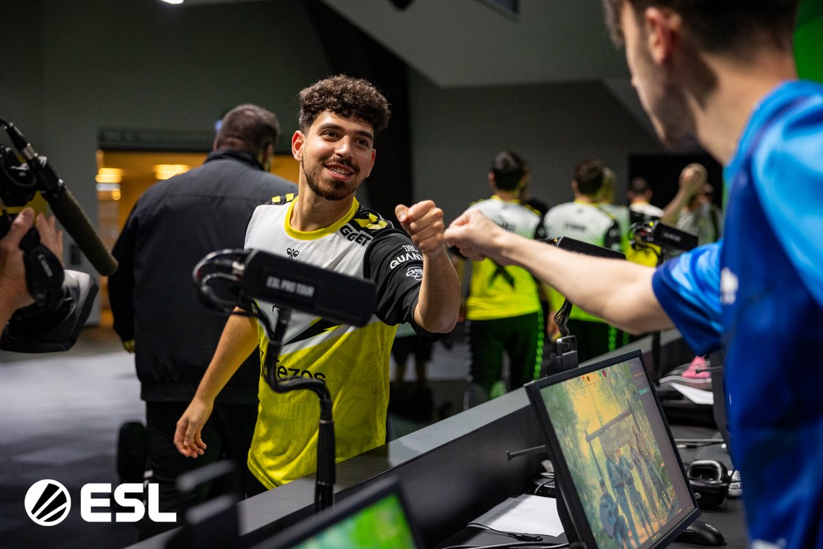 During the EPL Groups 📊 @SpinxCSGO 1.49 @zywoo 1.37 @MagiskCS 1.28 rating 2.0 ABSOLUTE MONSTERS 🤯