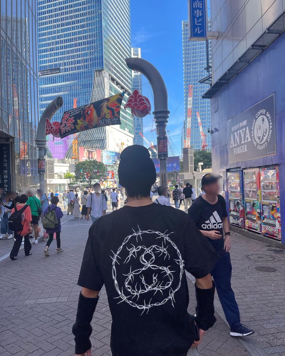 swlovezone's tweet image. #선우 on instagram

“이 웃만 사진이 몇 개야”