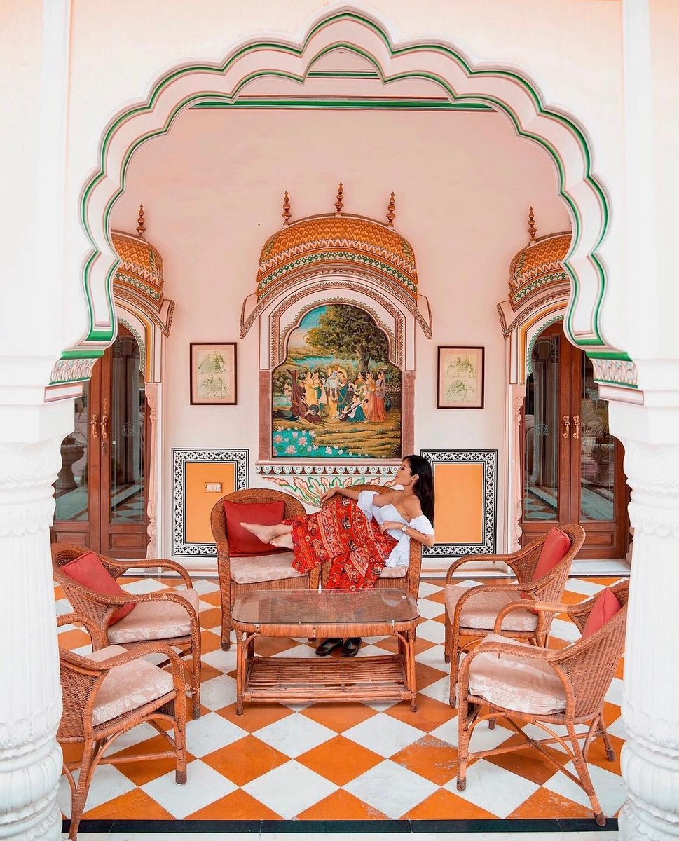 sheisnotlost's tweet photo. 🌏 anniesbucketlist is Not Lost 🌏 in Jaipur, India #sheisnotlost https://t.co/wHhC2AfzZ9 https://t.co/CU6blsjDQB