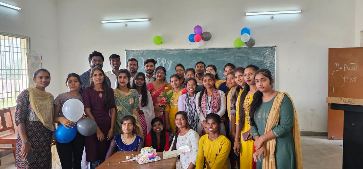 PMNSSPO's tweet photo. शासकीय महाविद्यालय पाटन में शिक्षक दिवस मनाया गया। @_NSSIndia @MoHFW_INDIA @NssChhattisgarh @NSSRDBhopal @NssrdD @YASMinistry @nsshcyuCG @NSSUGCPDCG https://t.co/enTFePjqYd