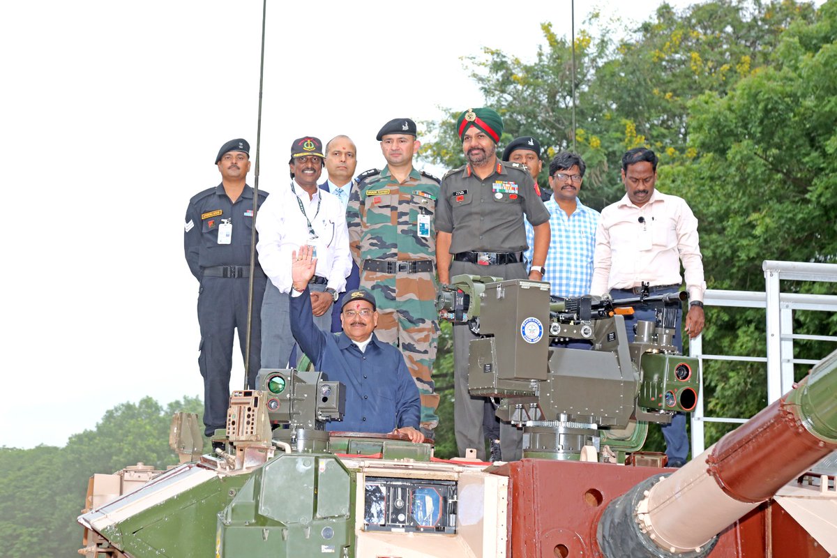 amcaji's tweet image. Something new here

#ArjunMK1A