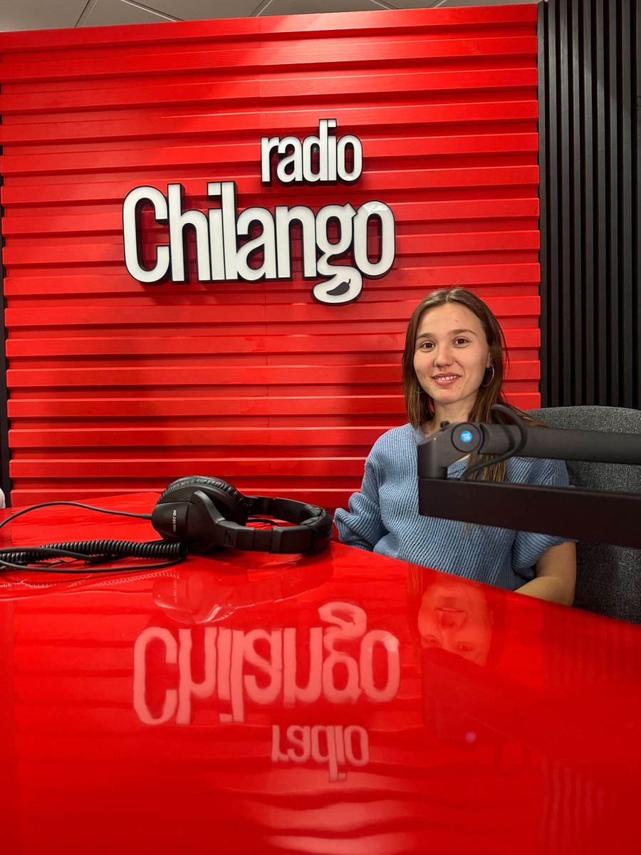 Que honor el de nosotros el de tener a <a href="/ritapayes/">Rita Payés</a> en la cabina de #SopitasFM en @radiochilango 🙌🏻

Pasen a escuchar en el 105.3 FM