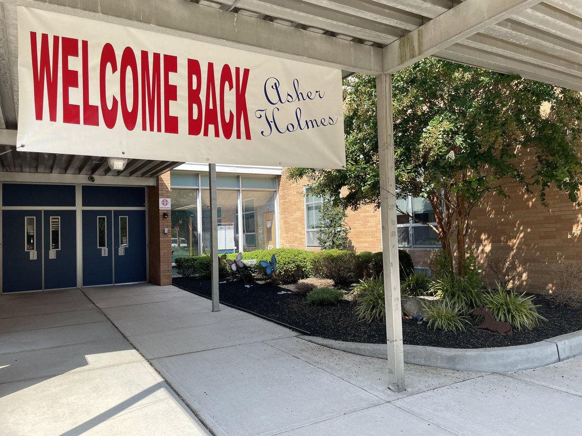 AsherHolmesES's tweet photo. We are ready and excited! ☝️ more day until school starts 😍📚@MTPSNJ #asherpride #BacktoSchool2023 https://t.co/kotvDMW7S3