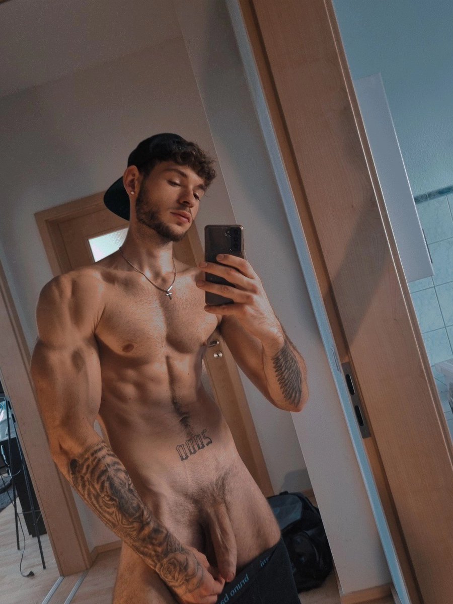 StlMaurice's tweet photo. The next 30 days 40% OFF for the first month‼️ https://t.co/eloEVTinZY 
Retweet ❤

#Twitter #onlyfans #Retweet https://t.co/Ogt6LRs4WA