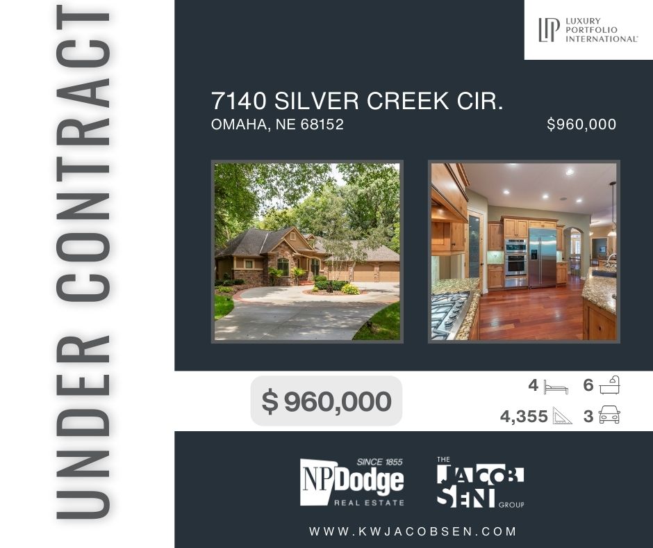 JacobsenNPDodge's tweet photo. #undercontract This beauty is under contract!!😍🤩 

$960,000 || 4 🛏 || 6 🛁 || 3 🚗 || 4,355 Sq Ft
7140 Silver Creek Circle
Omaha, NE 68152

For more information, please contact:
Kristen Wehner Jacobsen
402-672-7701
KWJacobsen@npdodge.com
#OmahaHomesForSale https://t.co/s2B4npXbQ4
