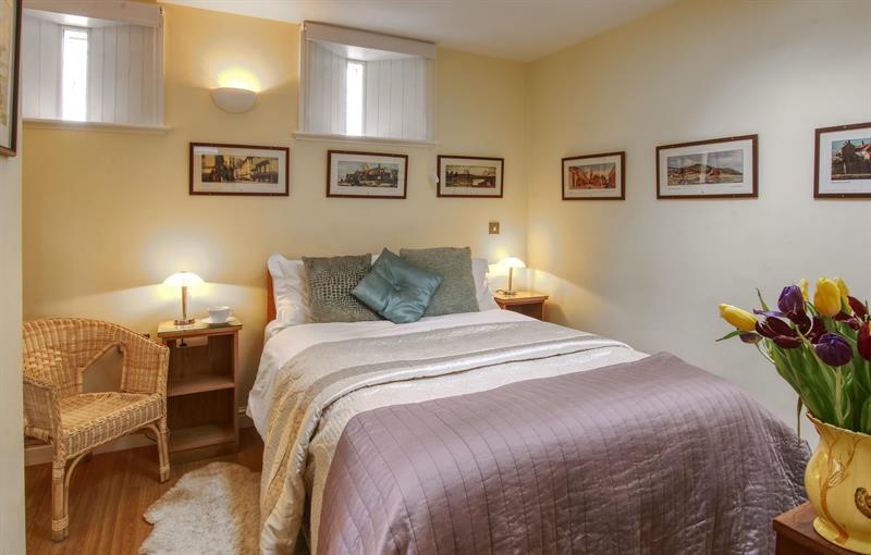 aroundaboutbrit's tweet photo. Platform 1: All Aboard for a Unique Holiday Experience! ๐ Nestled in a historic railway station near Castle Howard, this 4-star self-catering holiday home is a real gem.๐ฐ๐ณ๐
https://t.co/qcc8fe5wzy
#Platform1HolidayHome #UniqueGetaway #HistoricRailwayStation #PetFriendly https://t.co/iO4cVcxvUq