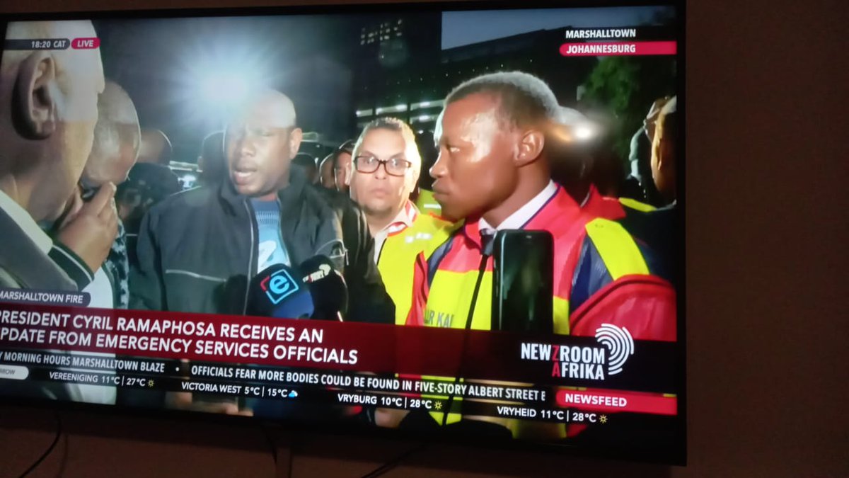 Mongamelimnyam4's tweet photo. ANC always on the ground with the community even during difficult moment, The President of SA was present, The Premier of Gauteng was present, MMC of Finance nd Regional Chairperson Sello Dada Morero was present nd the one progressive 24/7 Cllr nd the branch Chairperson was there https://t.co/1TUJF282ji