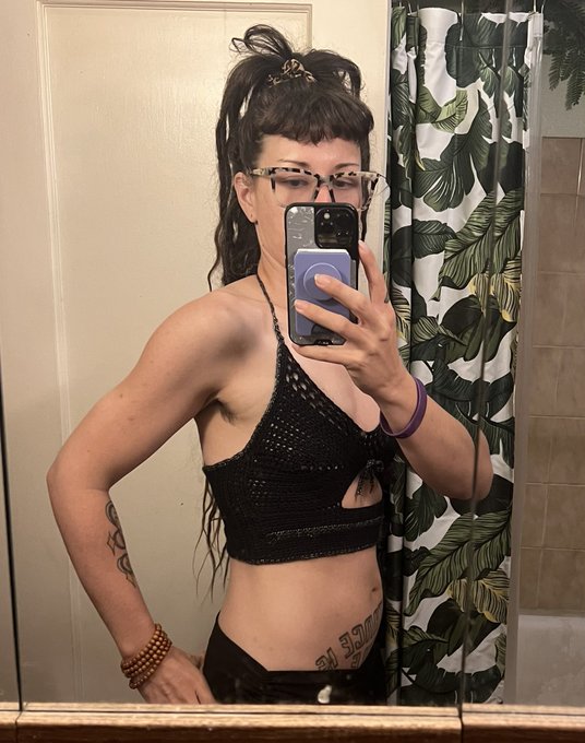 One of the cute tops I made while convalescing. https://t.co/7ecXsbFx79<a href="/tag/throwback"class="tags"><span>#throwback</span></a>