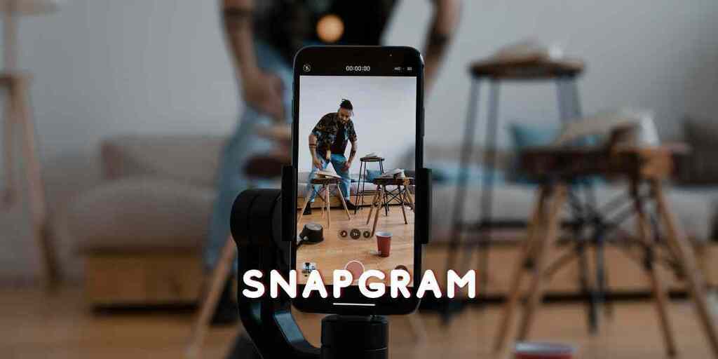 androidPonsel_'s tweet image. Hai Sahabat Sosmed! Beda Nama, Sama Rasa? Kita akan membahas Snapgram Vs Instastory secara detail di artikel ini. Penasaran? Yuk, klik link ift.tt/IBZyP4D dan baca selengkapnya di AndroidPonsel.com. Jangan sampe kelewatan, ya! 😉📸 #SnapgramVSInstastory #AndroidP…