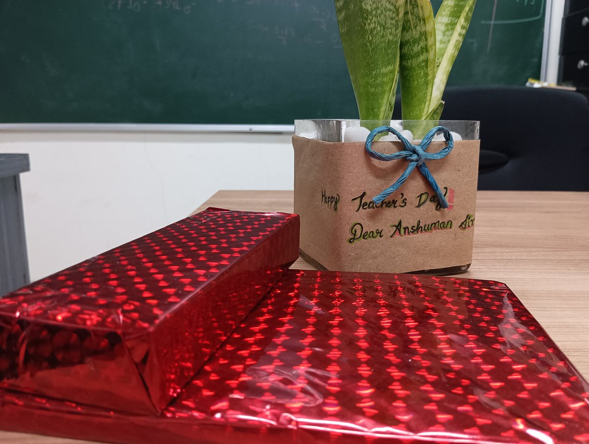 loqmIITB's tweet photo. LOQM thanks all teachers and mentors within and out of our group on the occasion of teacher's day. We had a small celebration today. https://t.co/ngS8hqHCf7