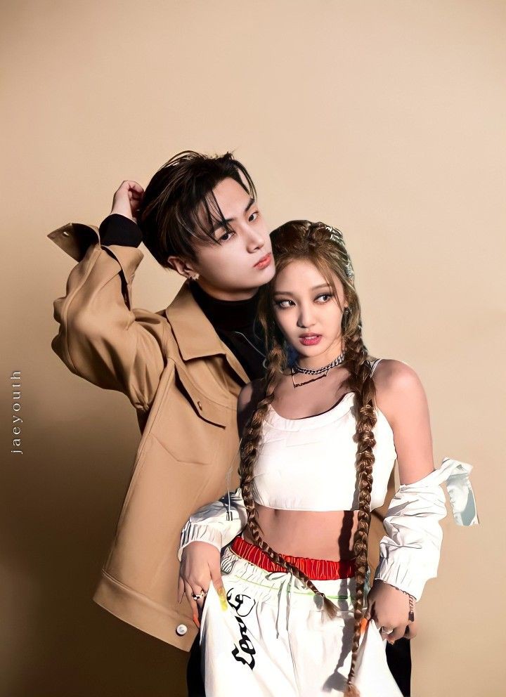 belledisney_'s tweet photo. 🗣️ : hobinya ngapain ?

Koleksi foto shiper 🤭🛐 #jayning https://t.co/YQHvDtOSjX