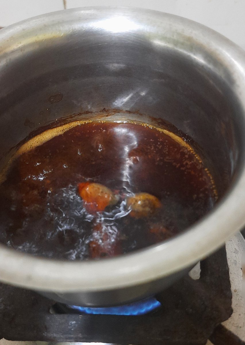Madhumathi_Inks's tweet photo. Life happens. Tea solves. 
Dolo 650 is placebo.
Herbal/Masala tea, is elixir.  
With Ginger, Cardamom, Cinnamon, Clove, TuLasi, and yes karpooRavalli leaves too... 🥲🤎
#AllThingsTea #Teatime #MasalaTea #TeaLovers https://t.co/5m5GTU46zH