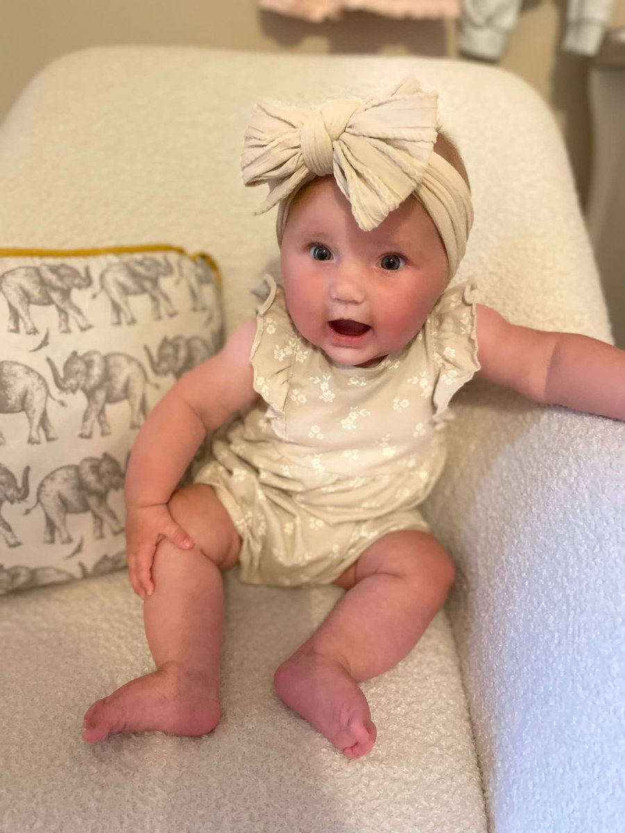 Day 2 of Headship today and I left my new school at 3.45pm to get home for Daddy Duties 👶🏻 

Will I do that every night? NO 

Do I believe in leading by example? YES

Should family come before work? YES