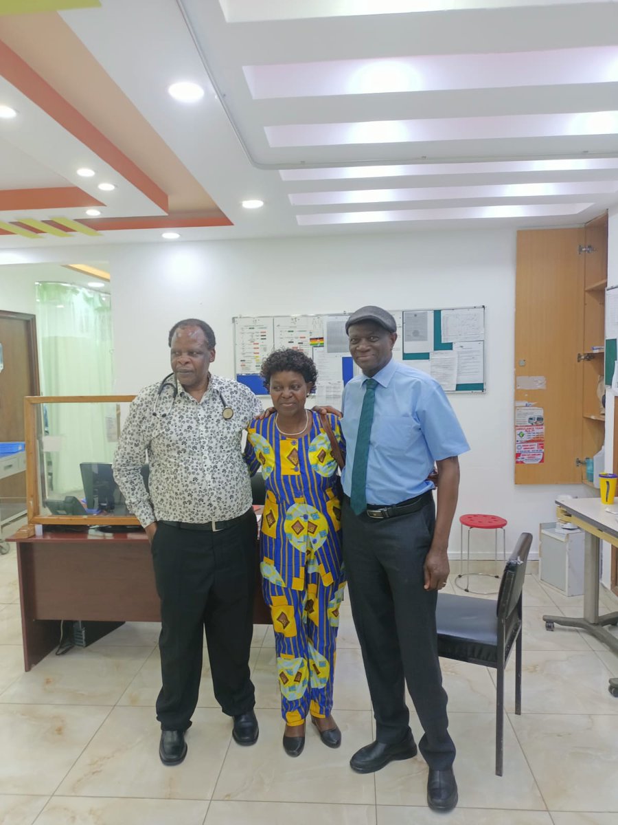 andrewsuleh's tweet photo. With former classmates 78/84 MBCHB class Drs Frorence Murila and Dr Johnson Murila https://t.co/Fo0kEtVVNa