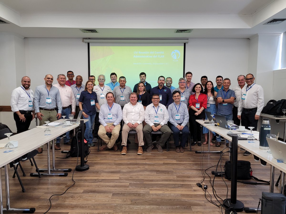 🧵Hoy estaremos reportando desde #Medellín🇨🇴 los pormenores de la LIV Reunión del Comité Administrativo de <a href="/arrozFLAR/">FLAR🌾🍚</a>, donde participan representantes de 🇦🇷🇧🇴🇨🇴🇨🇷🇪🇨🇳🇮🇵🇦🇵🇪🇩🇴🇺🇾🇻🇪 y <a href="/BiovIntCIAT_esp/">Alianza de Bioversity International y el CIAT</a>👇