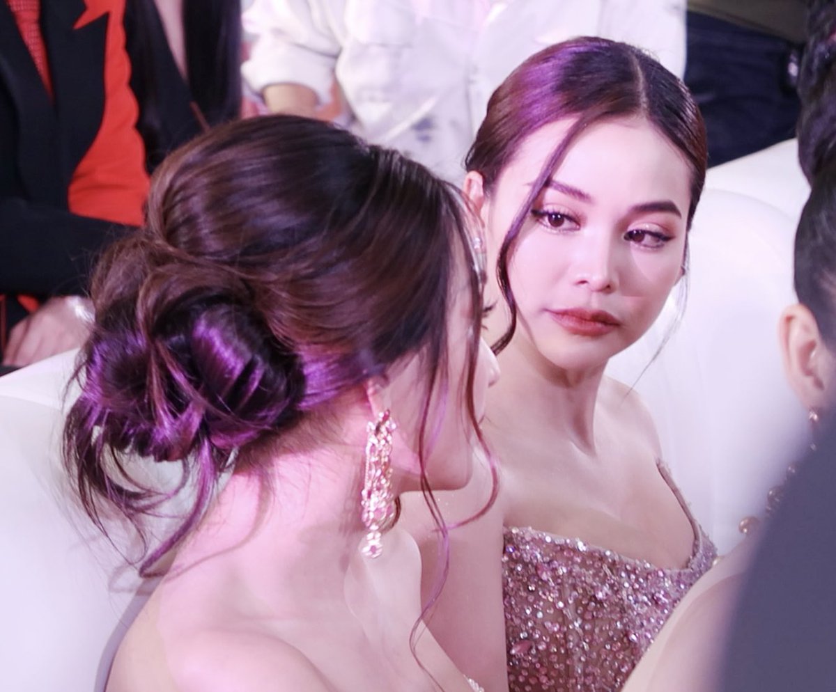 meenisery's tweet photo. ENGFA IN CAMBODIA UNCUT VER. มาแล้วจ้าาา 23.00 จุฟๆ https://t.co/oUyVmZ8PWz เอารูปมาฝากด้วย ❤️ cr. meenisery
#อิงฟ้าเอวs #EngfaWaraha #engfa #FrinkofEngfa #อิงฟ้ามหาชน #อิงฟ้า #lakamo #อิงพิช #engpich #pichyvoteysaravody #cambodia #meenisery #meeniserygointer #ชิปเปอร์รวมตัว https://t.co/nm0Lq6n0qN