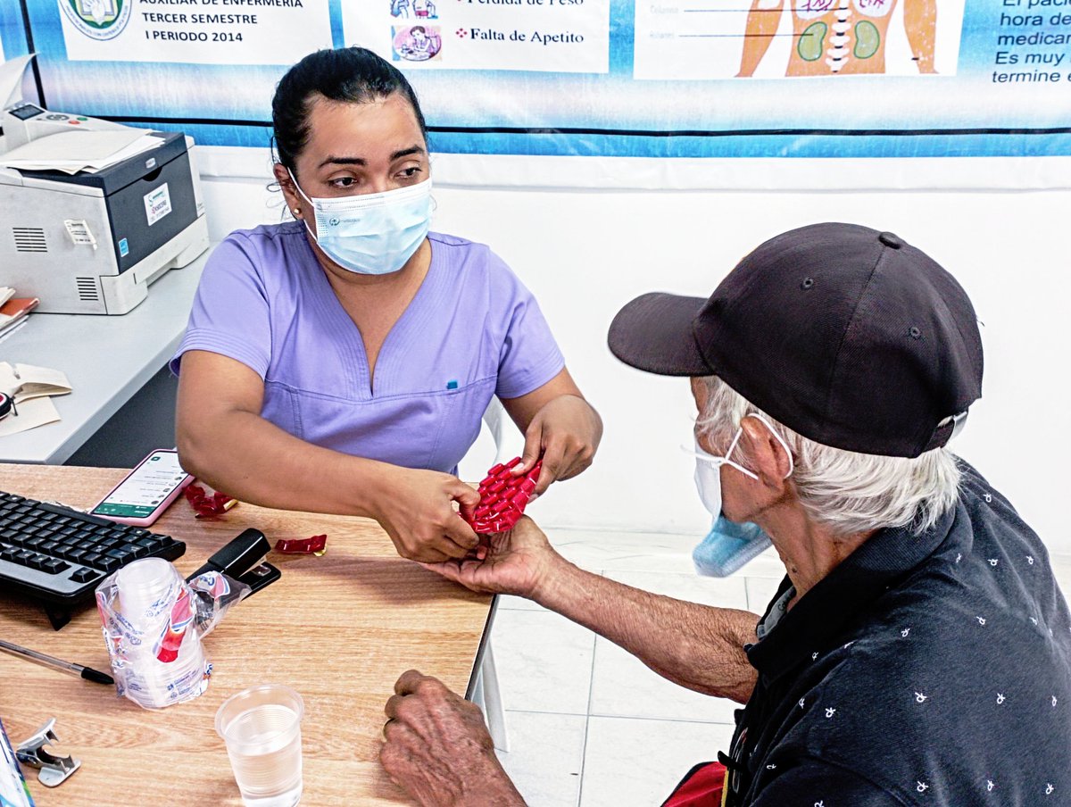 esevillavo's tweet photo. Gracias a un diagnóstico a tiempo, el señor Héctor Julio está siendo tratado para ponerle fin a la tuberculosis.🫁
Así como él, más de 160 usuarios pertenecen a nuestro #ProgramaTB en el Centro de Salud Popular.
#ElCambioEsImparable https://t.co/hnk2N40C9j
