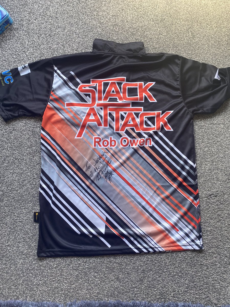 htafc13's tweet image. Fantastic work rob 👏 well done and thanks for giving my son your shirt on Sunday ❤️ #stackattack