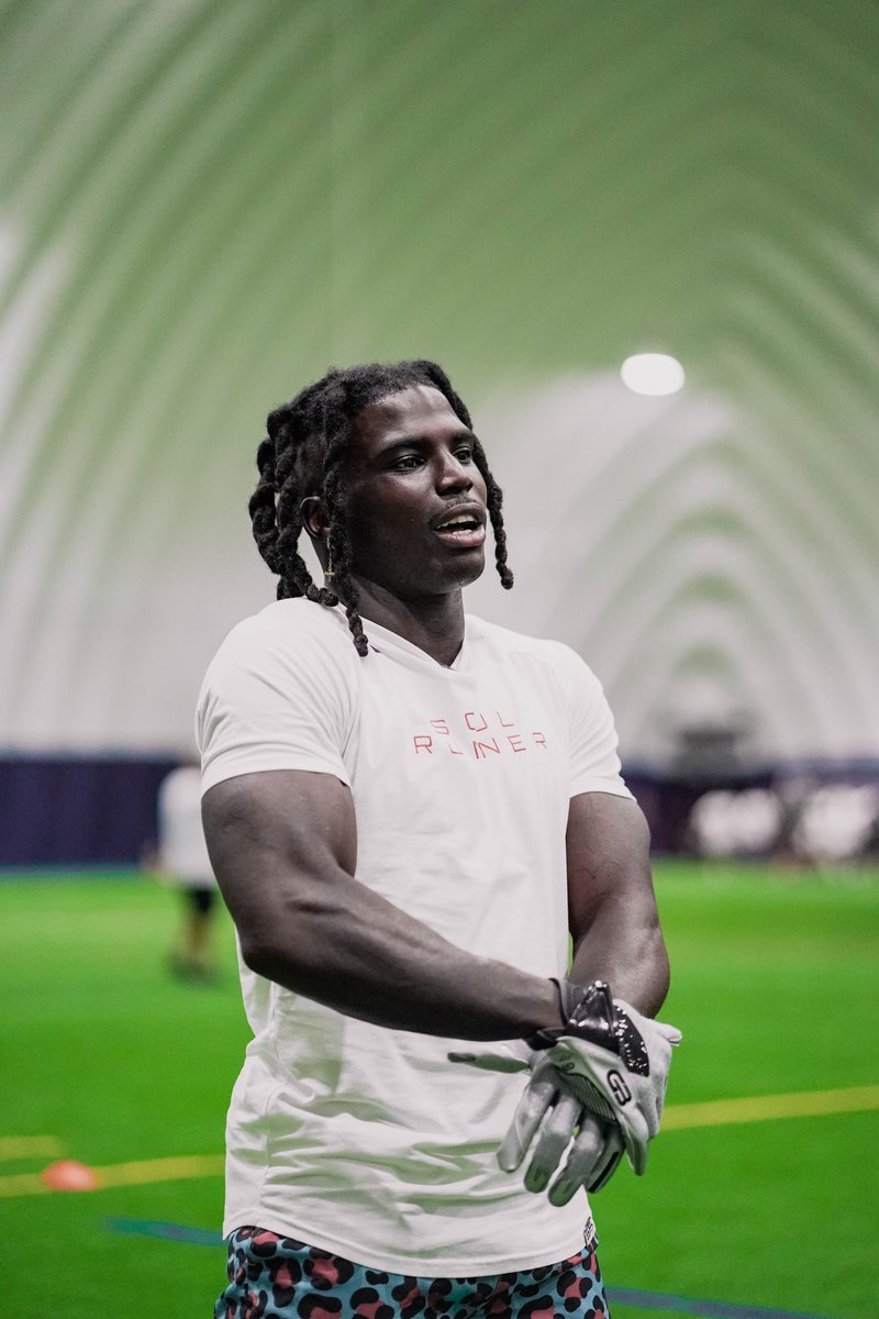 5 more days and we’re back✌🏿 <a href="/cheetah/">Ty Hill</a>