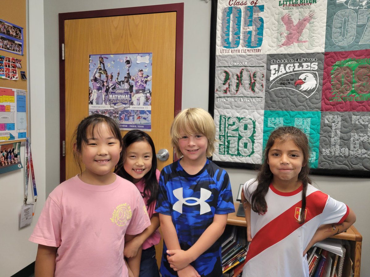 The very first fun lunch of the year. This was a great bunch <a href="/SanaAhmed1215/">Sana Ahmed</a> for the earned Principals Pick Lunch!!!  #pbis #LRelem