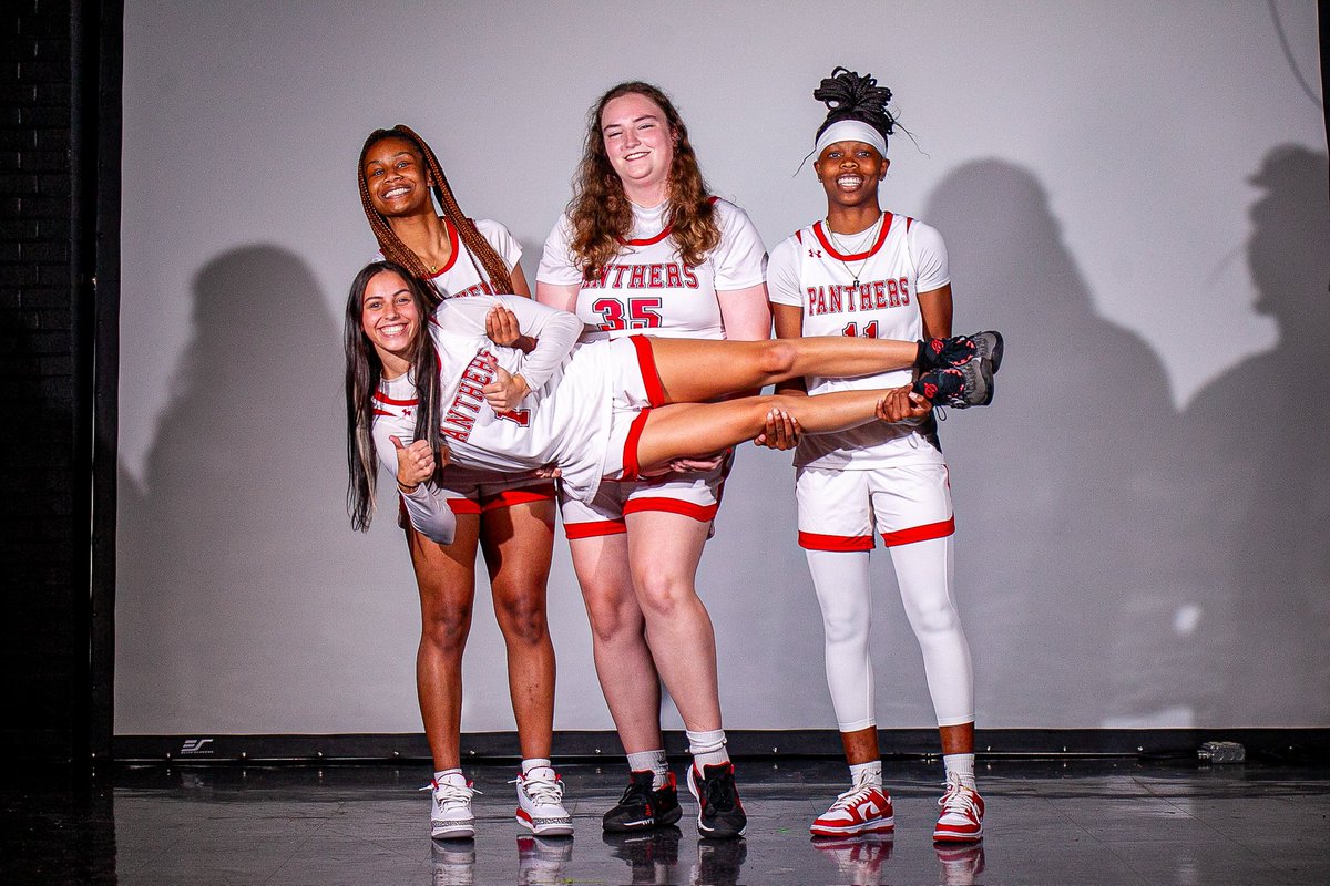LaGrangeWBB's tweet image. Media Day ✅

#AlwaysUs