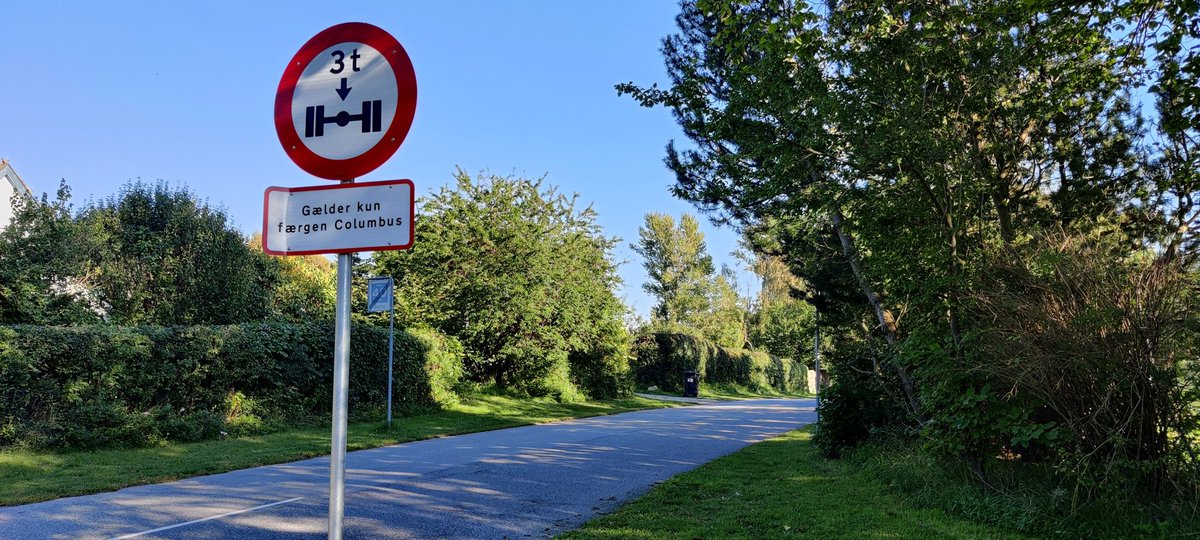 PearDane's tweet photo. Made it back to my starting place, and took a shortcut... https://t.co/ElJlaoiS9B
