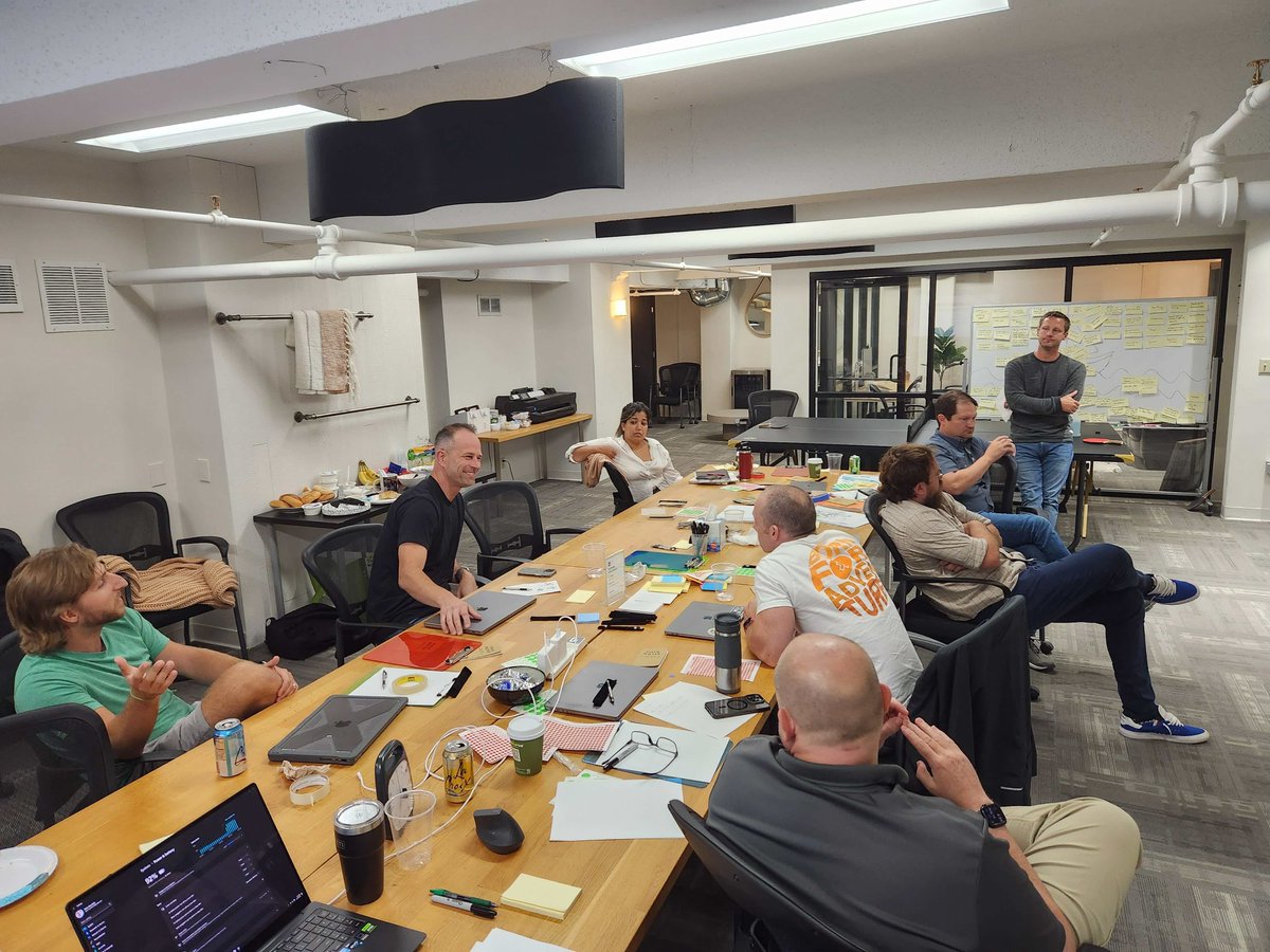 Differential tweet media