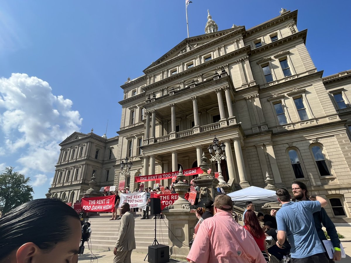 ProgressMich's tweet photo. “The rent is too damn high and it’s too damn hot out here!” We’re in Lansing today at an event advocating for housing justice—follow along here for updates! https://t.co/S5lSBjRDBq