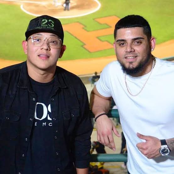 Uno pudo ser el mejor abridor en la historia de México y el otro pudo ser el mejor cerrador en la historia de México. Pero ambos primates decidieron golpear a sus mujeres. Talento de sobra. Pero, cerebro diminuto.