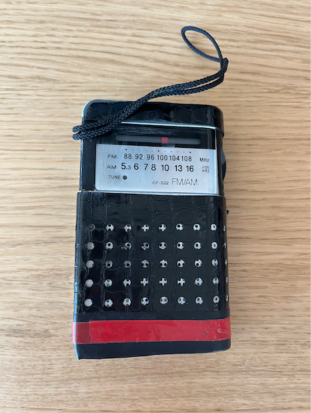 #Openingthearchives Time for some props from Ben Wheatley's High Rise (2015). <a href="/HighRise_movie/">High-Rise</a> #BenWheatley #TomHiddleston 

We are selling a prop portable radio as our first release as per the link below. Stay tuned for more... 

ebay.co.uk/itm/1347160966…
