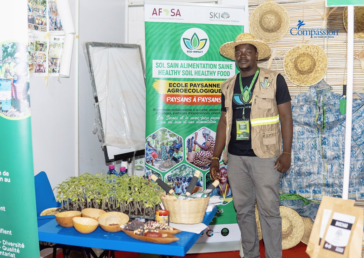 CompassionTg's tweet photo. Foire & Conférence sur la Gestion de l'Environnement et la Protection de la Création #GEPC - 1ère journée d'activités ! 📸✨
#Togo 🇹🇬 #TgTwittos https://t.co/gIEGjLamxG