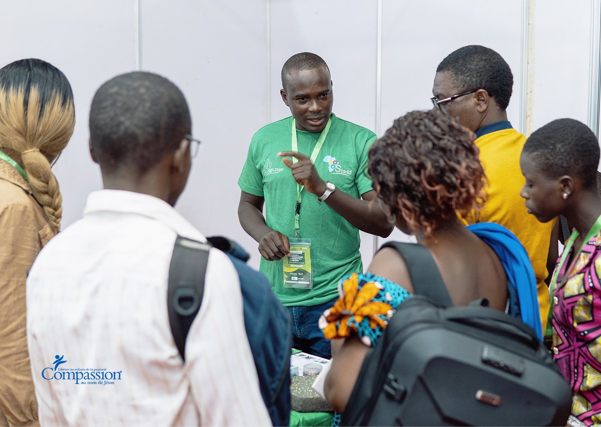 CompassionTg's tweet photo. Foire & Conférence sur la Gestion de l'Environnement et la Protection de la Création #GEPC - 1ère journée d'activités ! 📸✨
#Togo 🇹🇬 #TgTwittos https://t.co/gIEGjLamxG
