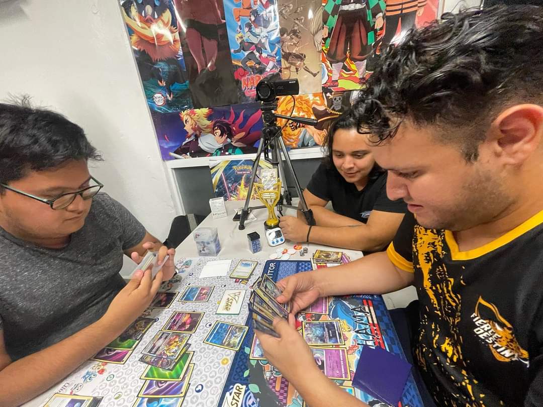 VicGar08's tweet photo. This Sunday I won the @PokeXOP League Cup in Cancun where 39 players participated. Garde is the goat!! (203/350)
Finally, thanks to @FierceDestiny for the trust and support and congratulations to my teammates Gabriel and Alex for their top 8.
 
#RoaringfortheGlory 🐆🐆🐆 https://t.co/UFgtE0gAZf