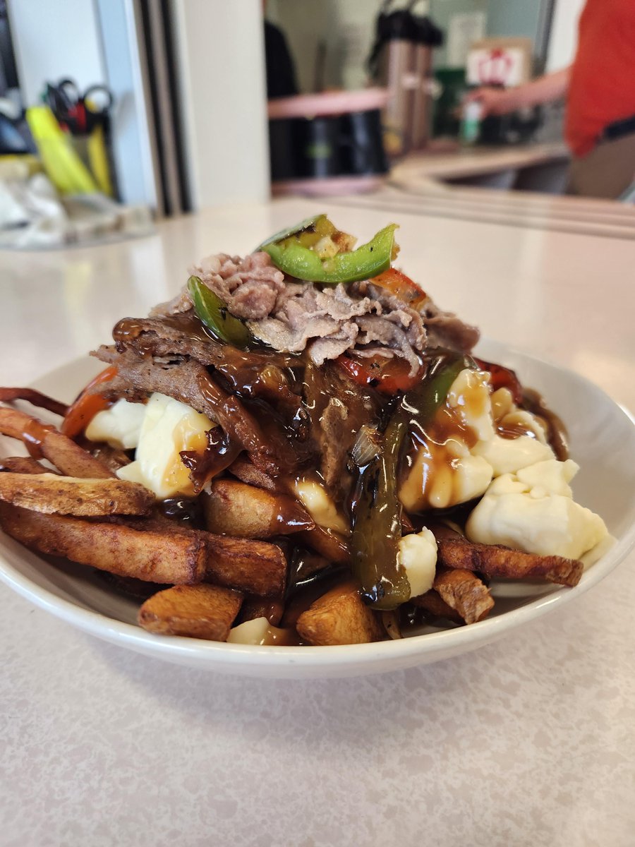 krackerscaters's tweet photo. ITS TUESDAY!
What's better than a fantastic Philly cheesesteak poutine after a long weekend?
Absolutely nothing! Come on into #krackerskatering for a fabulous lunch! We look forward to seeing you. 
Located in @CausewayWork https://t.co/1Lq1FifXls