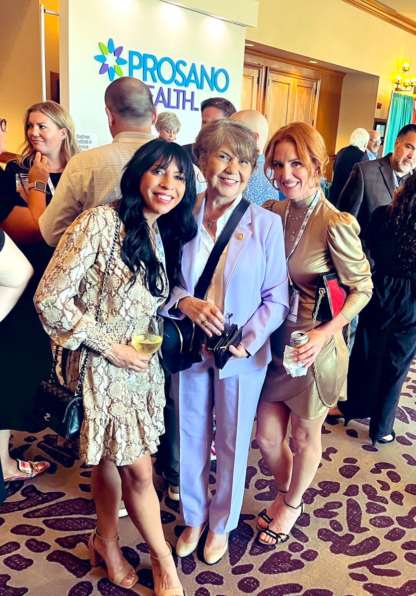 Annual League of Cities and Towns did not disappoint! From the fireside chat between <a href="/TedGeisler/">Ted Geisler</a> and Gov <a href="/katiehobbs/">Katie Hobbs</a>  to catching up with my favorite local leaders. So thankful for this state and this company! <a href="/apsFYI/">APS</a>