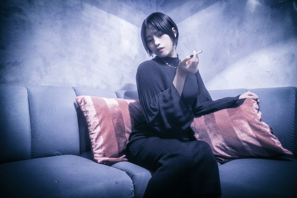 LikeFreeLife's tweet photo. Model:夏実(@natsu_pearl)
Photo:日暮 鍵心-Higurashi Kenshin-(@LikeFreeLife )
#photography #portraits #photographer #coregraphy #ポートレート #ファインダー越しの私の世界 #タバコ #煙草 #TABAKO #煙 #何色にも染まらない #黒 #記録師の美貌録 #今の自分を記録したい https://t.co/8DzZhan0y7