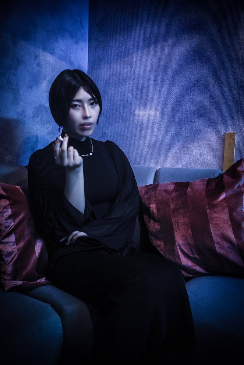 LikeFreeLife's tweet photo. Model:夏実(@natsu_pearl)
Photo:日暮 鍵心-Higurashi Kenshin-(@LikeFreeLife )
#photography #portraits #photographer #coregraphy #ポートレート #ファインダー越しの私の世界 #タバコ #煙草 #TABAKO #煙 #何色にも染まらない #黒 #記録師の美貌録 #今の自分を記録したい https://t.co/8DzZhan0y7