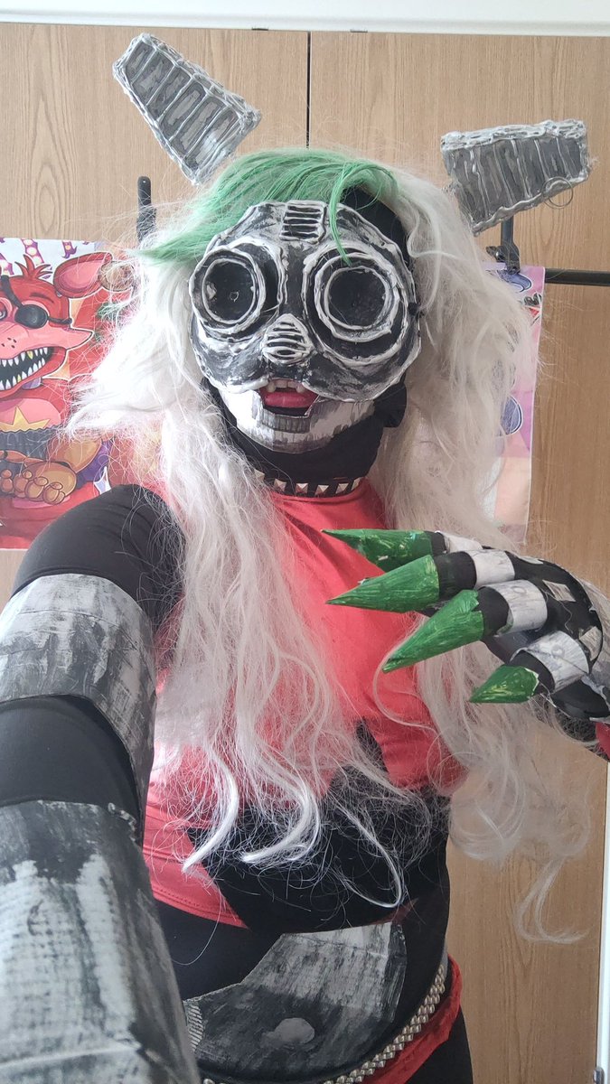 ArtyMarce's tweet photo. My cosplay of Shatter Roxy FNaF RUIN #FNAFRUIN #fnafsecuritybreach #roxannewolf #roxy #fnafsb #fnafcosplay #artymarce https://t.co/XU38Ab4cx9