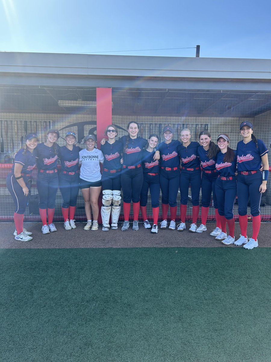 WindmillsRed's tweet photo. Windmills went 4-1 at the @TopGunEvents Illinois Prospect series this past weekend.  Thank you to the amazing college coaches who worked with our team! @CoachGruber28 @bone_madalyn @QUHawksSB https://t.co/Mi2xWX7Ldh
