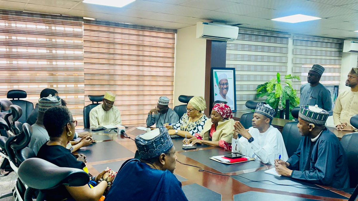 Arch_Dangiwa's tweet photo. I had the honor of receiving the leadership of the Nigerian Institute of Architects (NIA) led by Arc. Enyi Ben-Eboh in my office today on a courtesy call. We discussed possible ways of collaboration to ensure affordable housing for Nigerians. https://t.co/Crt0GFzDyy