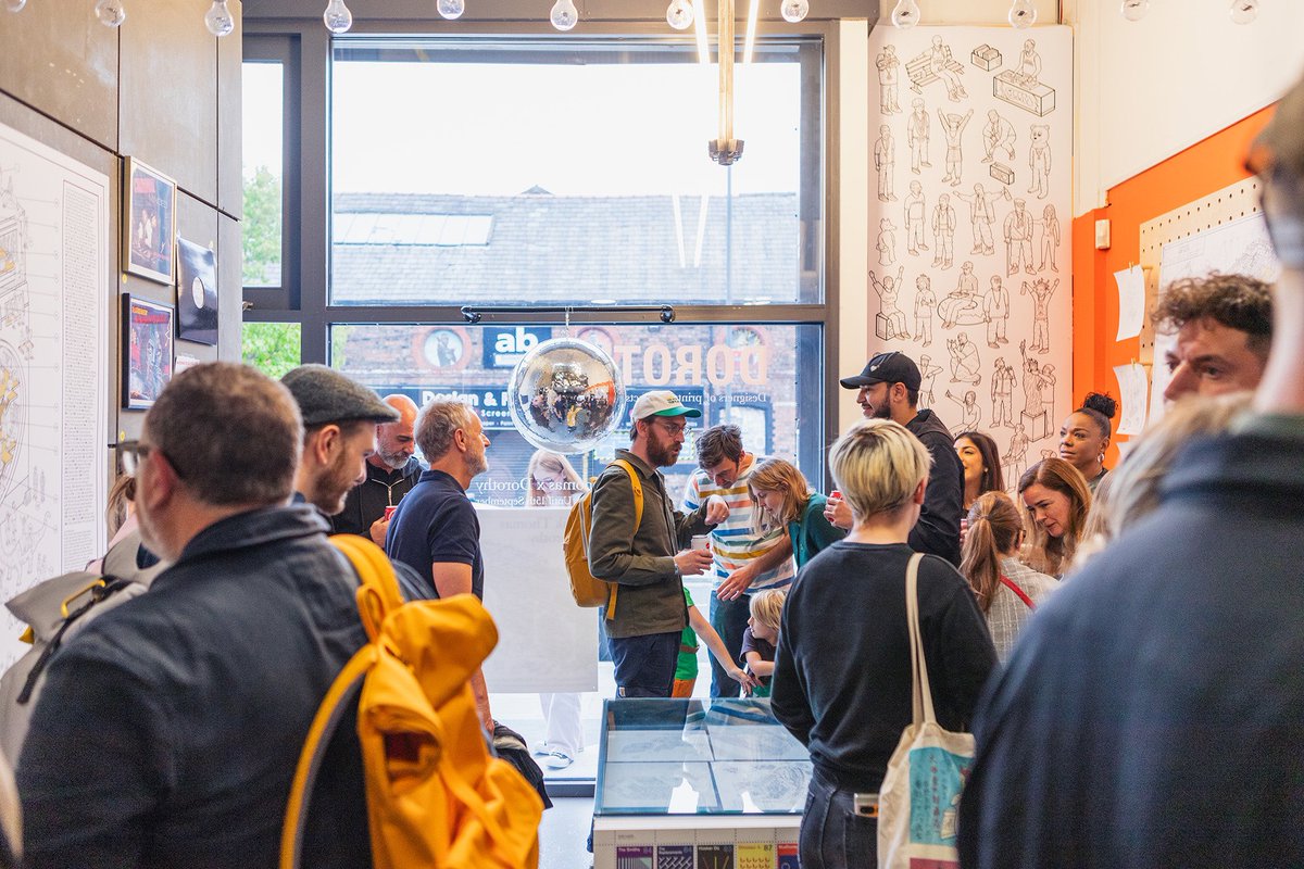 Dorothy_UK's tweet photo. Still can’t believe we crammed that many people into our studio gallery!

Thanks to everyone who came to the Dorothy X Malik Thomas PV  on Thursday. It was a blast 💛🧡❤️
Show open til 15th Sept

🖼️ Illustrations by @MalikTS 
📸 Photos by Matt Bell
🪩 Mirror ball by Dorothy https://t.co/0oIOsMU5zl
