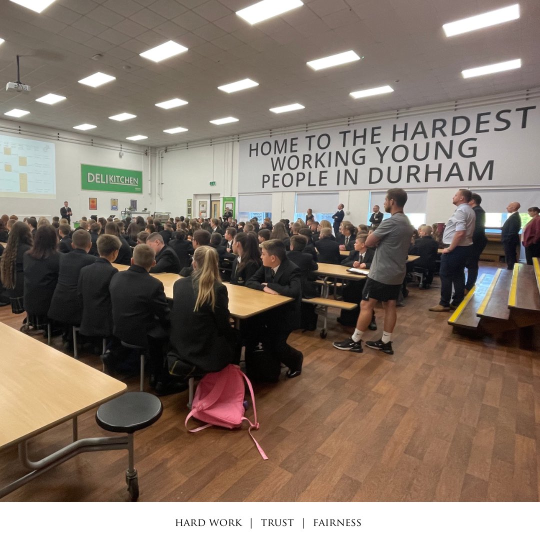 TanfieldSchool's tweet image. We were delighted to welcome back our Team Tanfield staff and students today. We would like to extend a particularly warm welcome to our new year 7 students, who have already demonstrated our core values of hard work, trust and fairness. 

#teamtanfield #newacademicyear