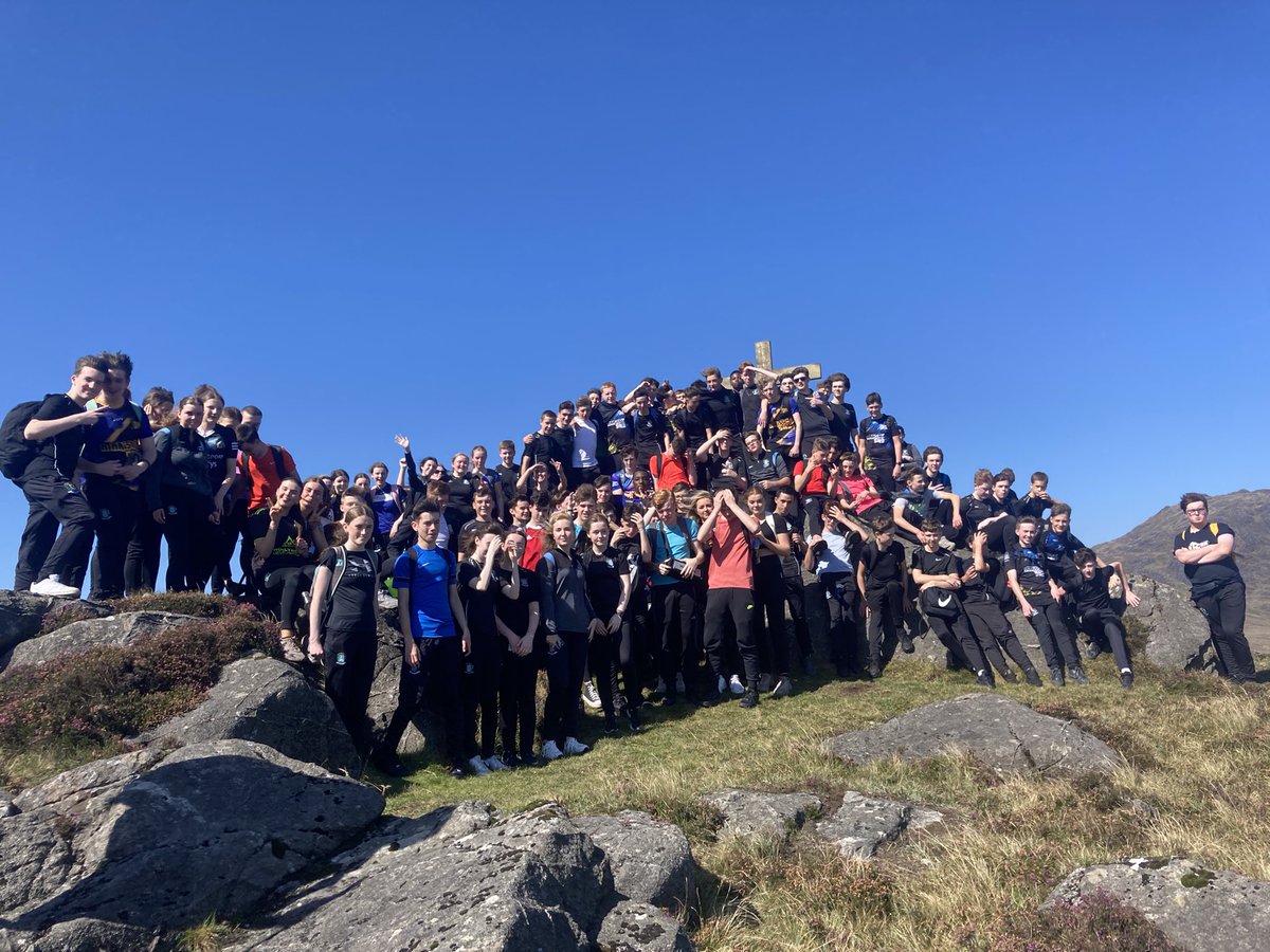 maristdundalk's tweet photo. Our @MaristTYs had their first outing of the year completing the annual hike from Glenmore into Carlingford stopping at the holy cross, coming down through Queen Meabh’s Gap &amp; visiting the deserted famine village. The trip was completed with 🍦 to cool the weary limbs https://t.co/ZpXOCtiZ74